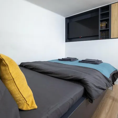 Apartment Sunflower Belgrad